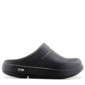 OOFOS Unisex Oocloog Clog - Black, M6/W8